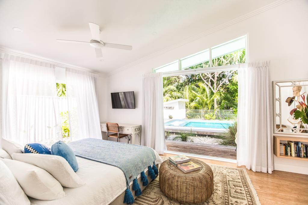 Villa Pineapple Petes Beach House Port Douglas Exterior foto